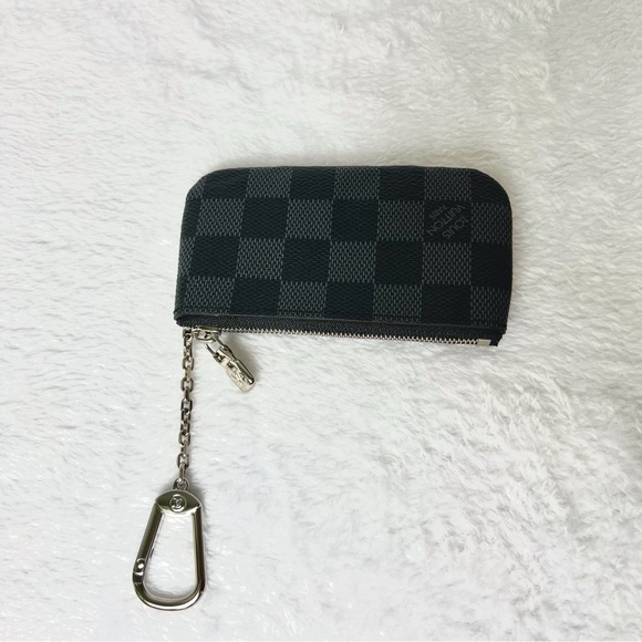 COPY - Louis Vuitton key pouch Used Gently - Picture 7 of 14